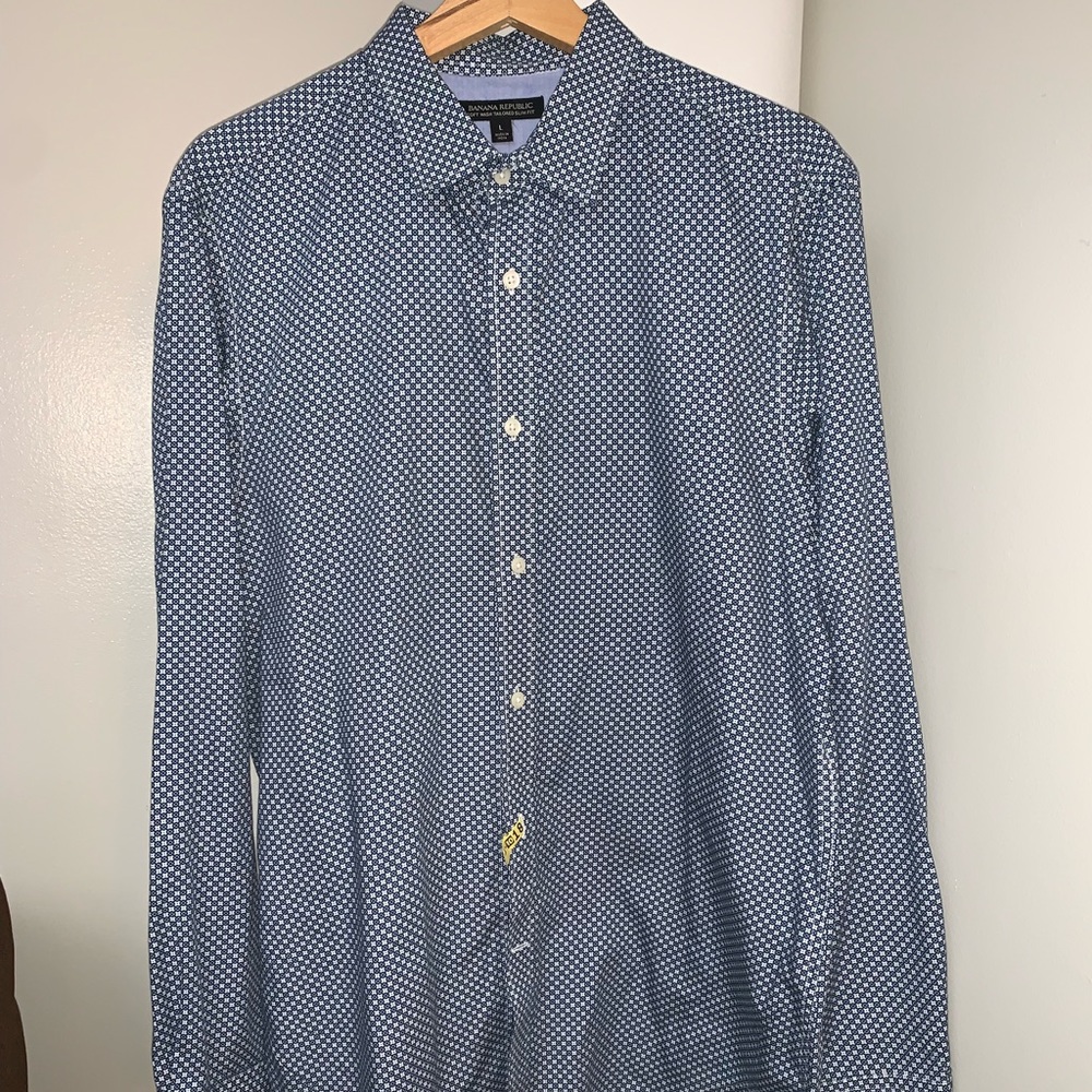 Banana Republic long-sleeve dress shirt.